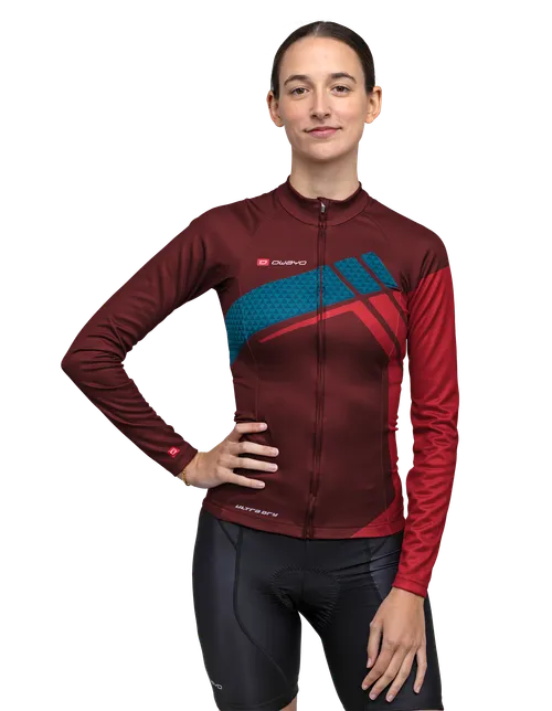  Het model is 175 cm  groot en draagt maat S1