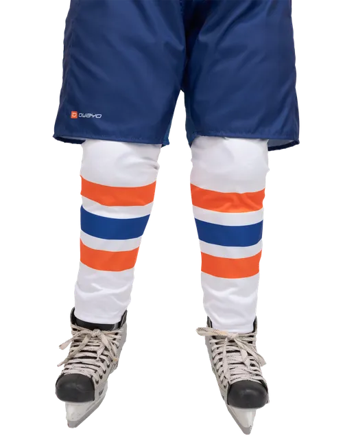  Het model is 175 cm  groot en draagt maat L